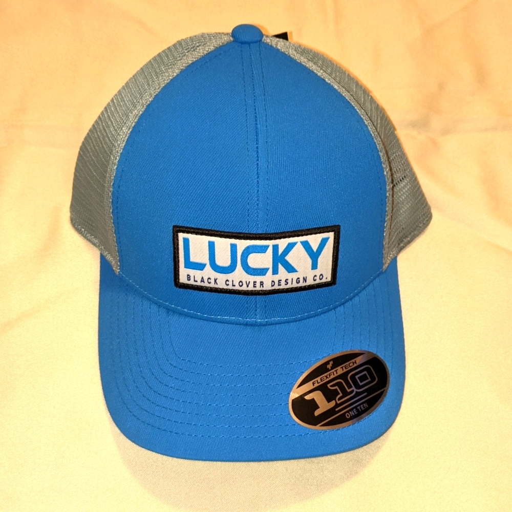 Lucky Black Clover Flex Fit tech 110 hat